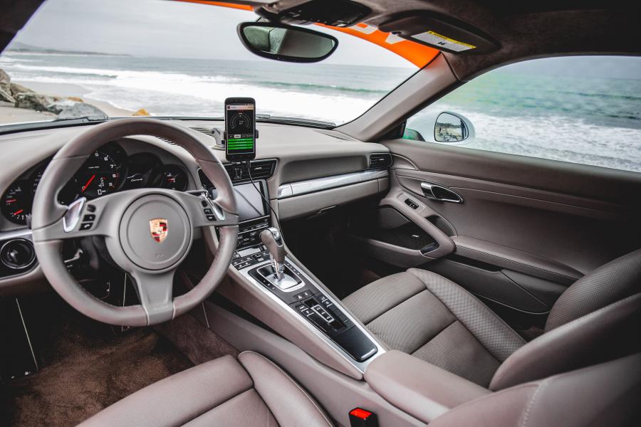 Интерьер Porsche 911 Carrera by Vonnen (991) 2019 года  (фото 12 из 15)